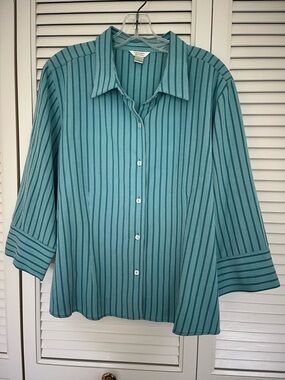 Christopher &Banks 3/4 sleeve blouse